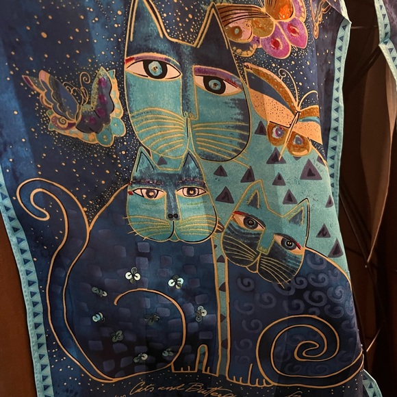 *Sold* Laurel Burch Indigo Cats and Butterflies 100% Silk Oblong Scarf 53 X 11! - Picture 6 of 12